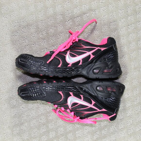 Nike Max Air Torch 4 Size 6.5 Black and Pink Athletic Sneakers - Picture 3 of 6
